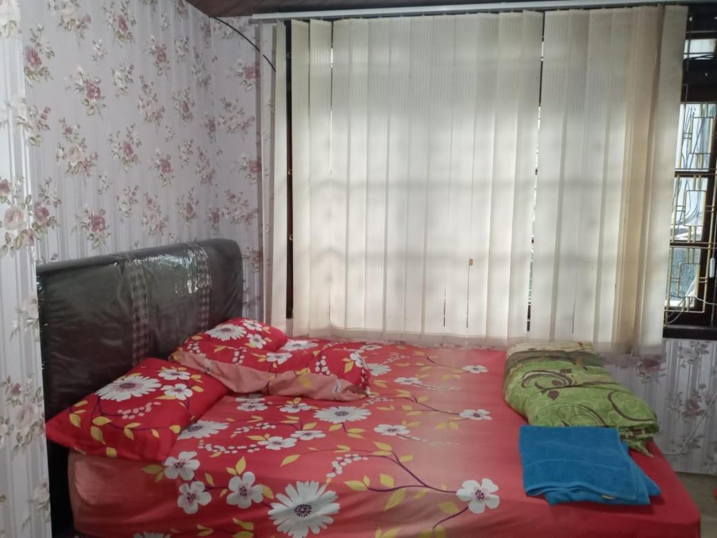 Mayestik Guest House Syariah Jacarta Exterior foto