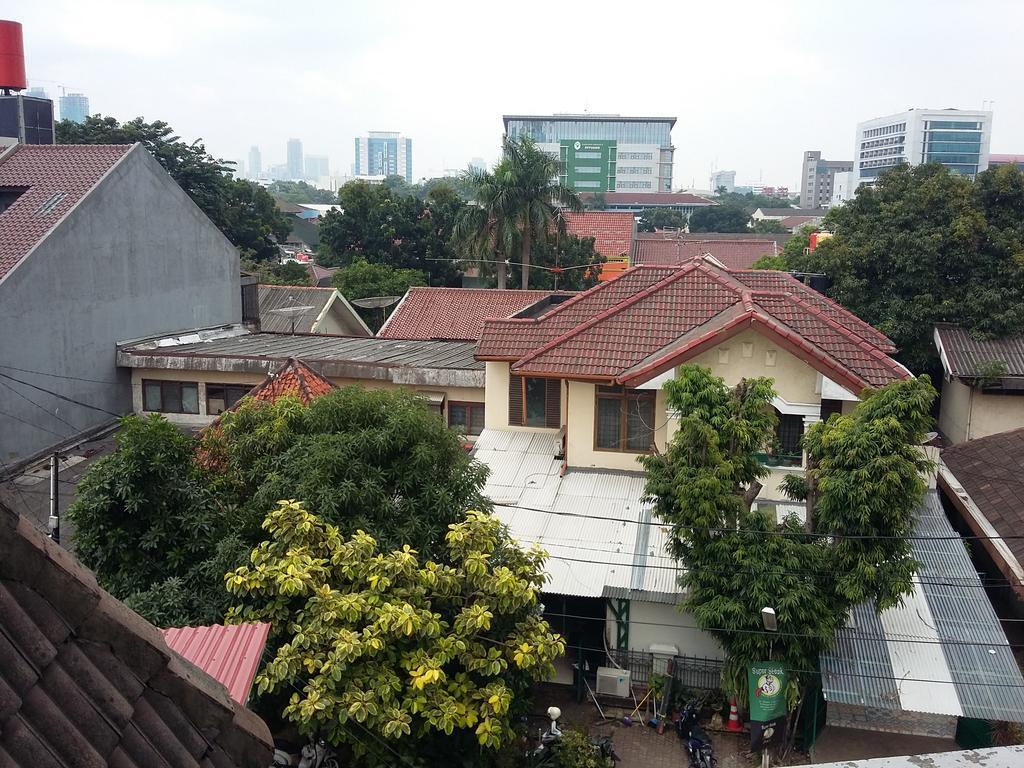 Mayestik Guest House Syariah Jacarta Exterior foto