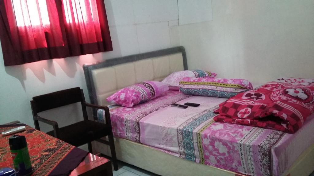 Mayestik Guest House Syariah Jacarta Exterior foto