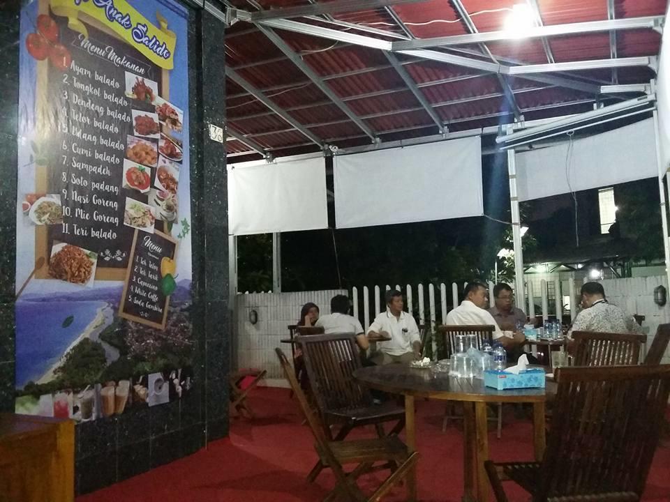 Mayestik Guest House Syariah Jacarta Exterior foto