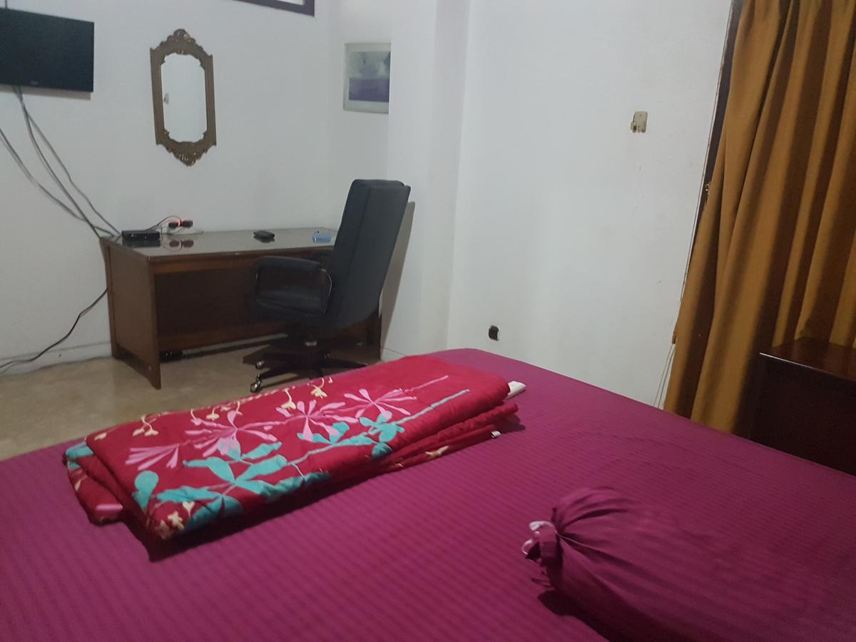Mayestik Guest House Syariah Jacarta Exterior foto