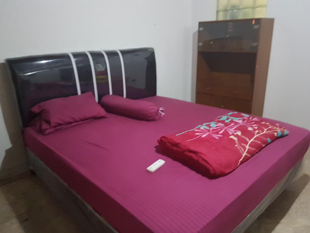 Mayestik Guest House Syariah Jacarta Exterior foto